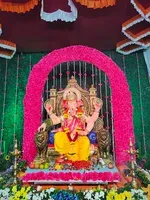 Lokhandwala Cha Raja
